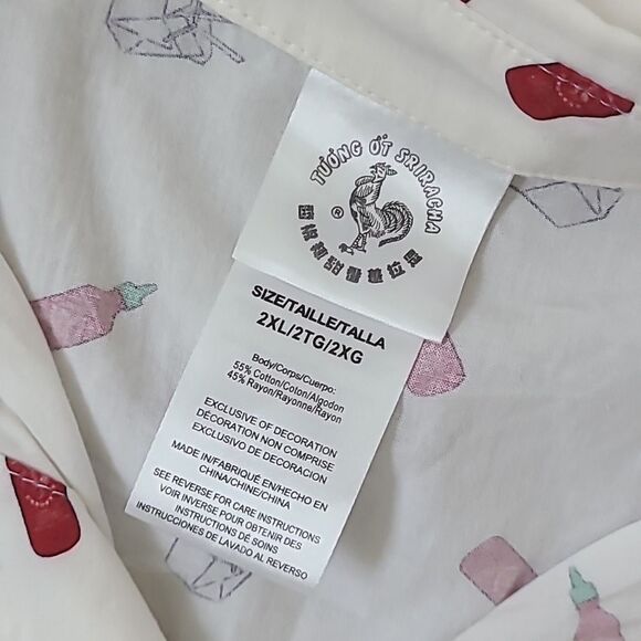 Sriracha Hot Sauce Huy Fong All Over Print Button Up Short Sleeve Shirt Size 2XL - Picture 2 of 5